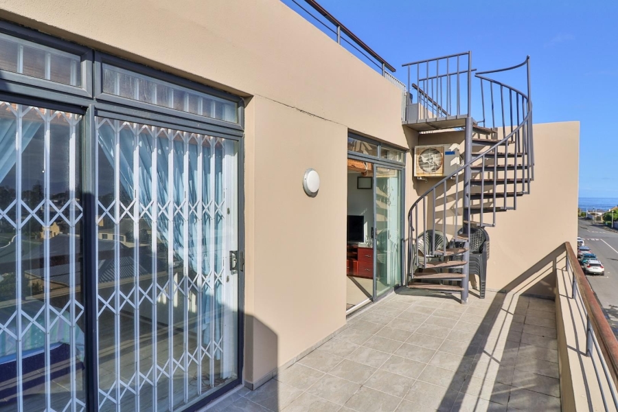 2 Bedroom Property for Sale in Gansbaai Central Western Cape